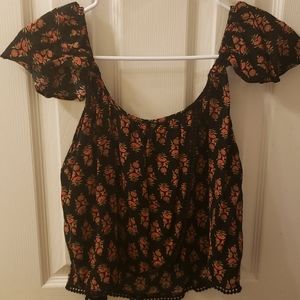 Short sleeve crop top